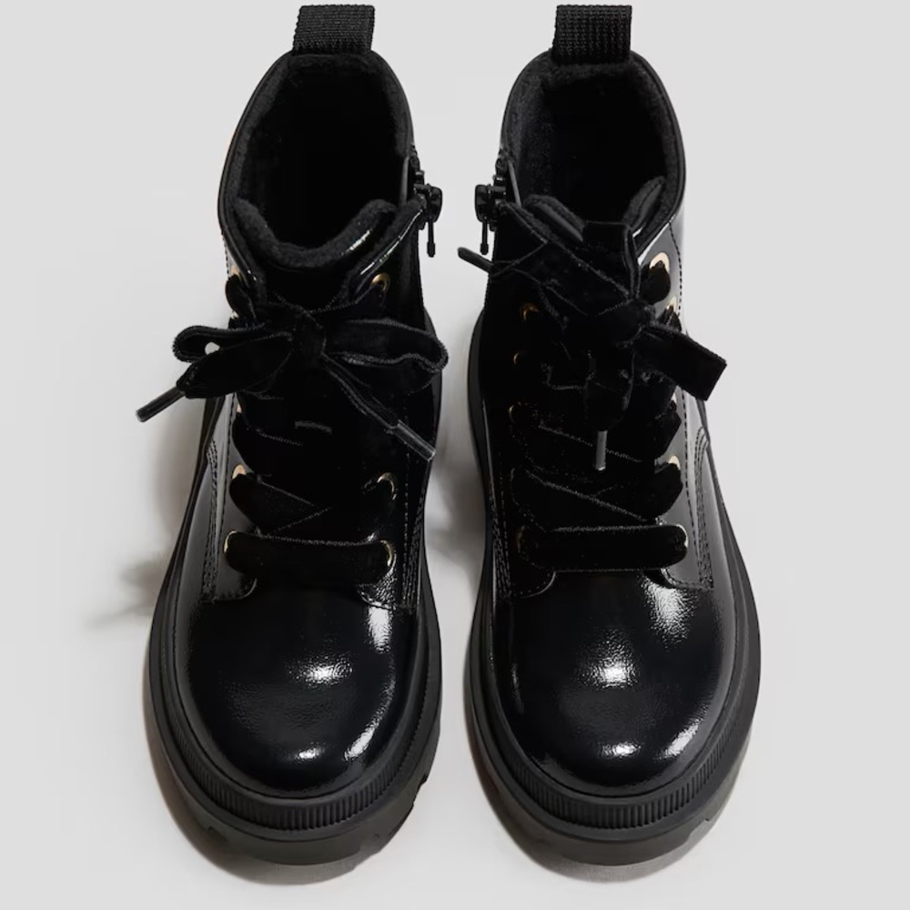 H&M Black Patent Lace-Up Toddler Boots with Velvet Laces Sz 6.5